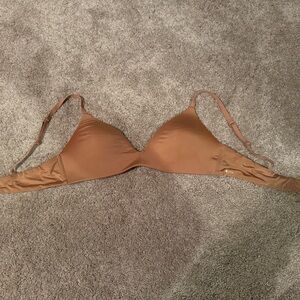 SKIMS Nude Wireless Triangle Bra – 36A